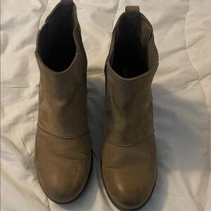 Sorel Tan Ankle Booties